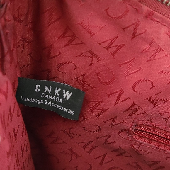 Chic Red Purse in EUC 👌🏼 - Picture 5 of 7